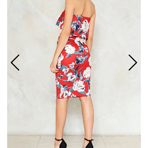 Red floral midi dress - Picture 2 of 6